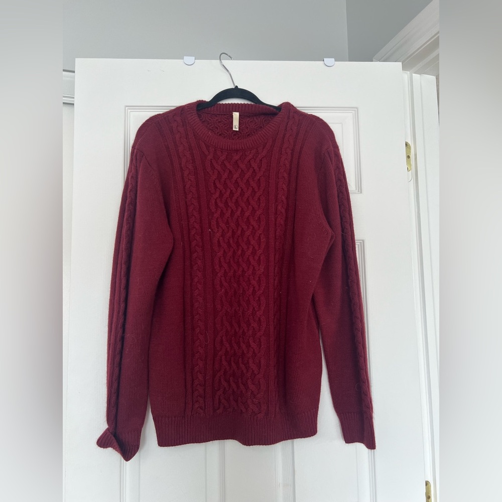 Women’s Cable Knit Crewneck Sweater - Burgundy size L